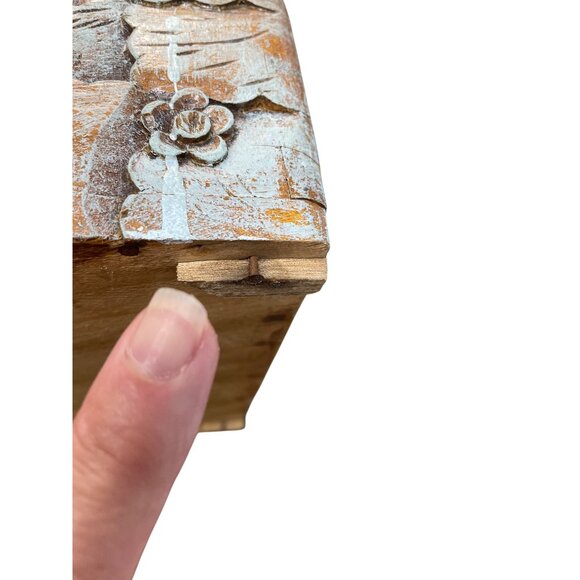 Vintage Hand Carved Wooden Storage Box Medieval Folk Art Design size 11.5"x7.5" - Picture 10 of 16